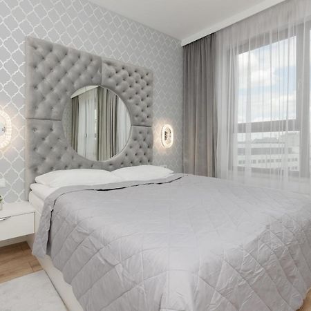 Cosy Apartment On Wola Goleszowska By Noclegi Renters Варшава Экстерьер фото
