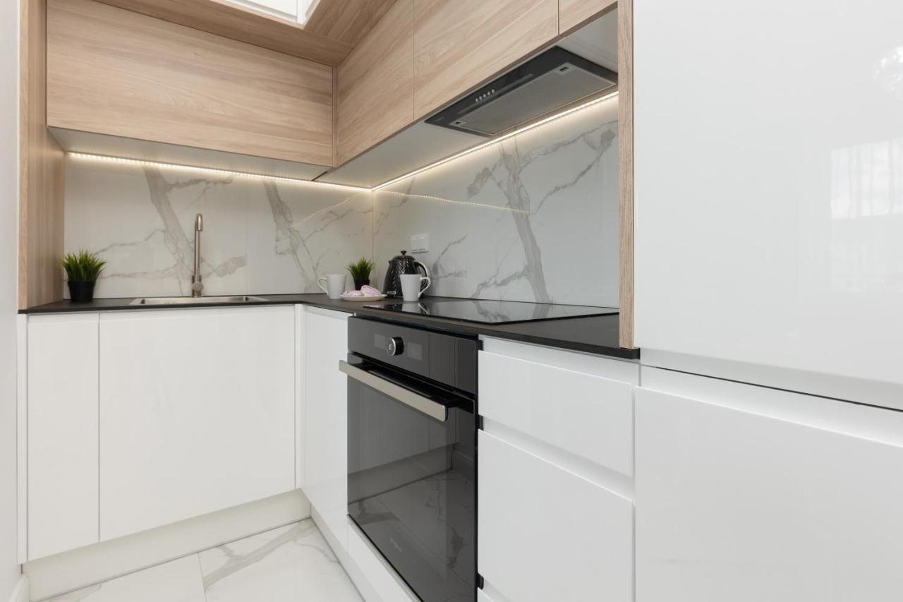 Cosy Apartment On Wola Goleszowska By Noclegi Renters Варшава Экстерьер фото