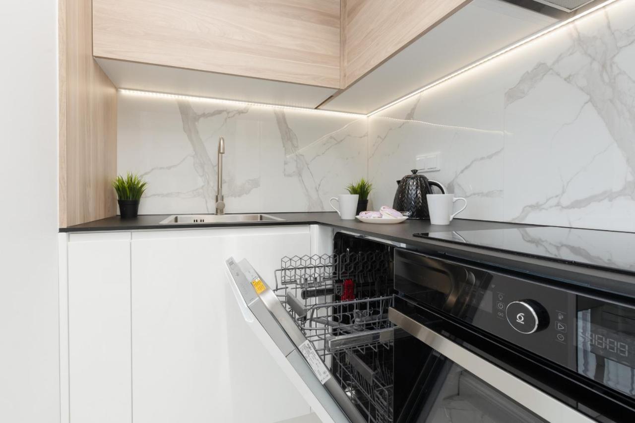 Cosy Apartment On Wola Goleszowska By Noclegi Renters Варшава Экстерьер фото